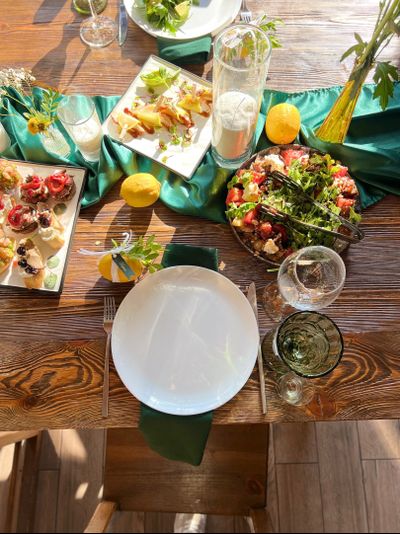 Декор длинного стола "Сочный лимон"