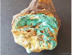 Малахит. Средний Урал.