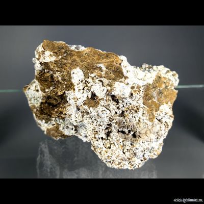 Халцедон почки, опал, на яшмовидной породе. Россия. 125*110*100мм