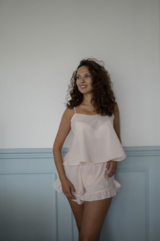 Пижама с шортами (розового цвета)