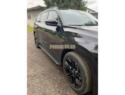 Пороги алюминиевые "Slim Line Black" 2020 мм ТСС для Volkswagen Teramont Pro 2025- (Китай)