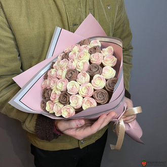 Букет из 51 шоколадной розы «Пархай» фото2