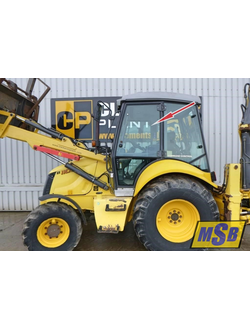 Стекло дверное верхнее левое на New Holland LB B110, New Holland LB B115