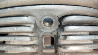 Головка левая Урал старого образца (импортные комплектующие)