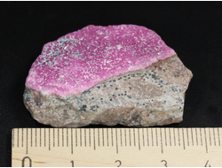 Кобальтокальцит, кристаллы на породе, Марокко (38*25*11 мм, 16 г) №28683