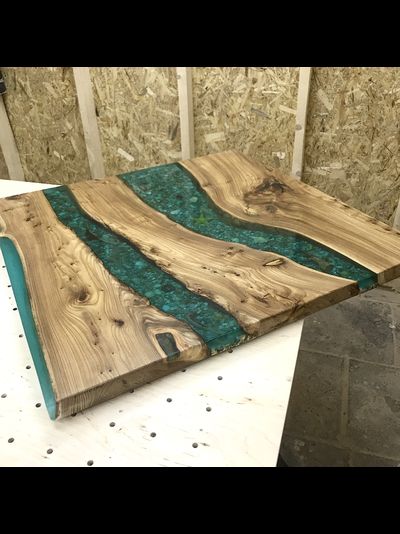 стол река с морским дном бирюзового цвета