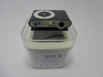 Компактный mp3 плеер с FM радио-7