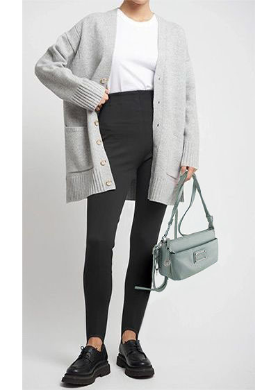 (АРТИКУЛ: 9876) СУМКА ЖЕНСКАЯ НЕБОЛЬШАЯ, НАТУРАЛЬНАЯ КОЖА, С ДВУМЯ НАРУЖНЫМИ КАРМАНАМИ, ГОЛУБАЯ, РЕМЕНЬ ЧЕРЕЗ ПЛЕЧО