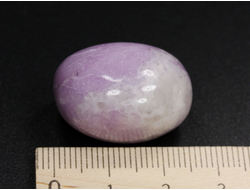 Лепидолит сиреневый, галтовка, Бразилия (25*16*16 мм, 13 г) №35169