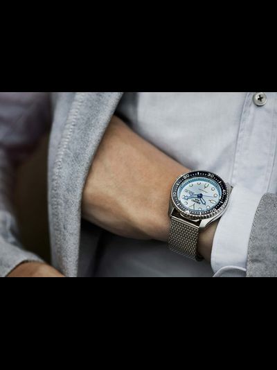 Наручные часы Seiko SRPE77K1