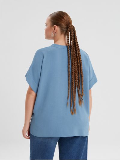 Топ с угловым вырезом цвета индиго