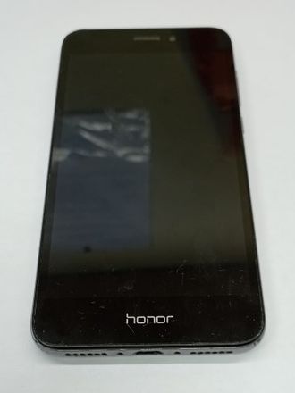 Неисправный телефон Huawei Honor 6A  (включается, нет АКБ, запаролен)