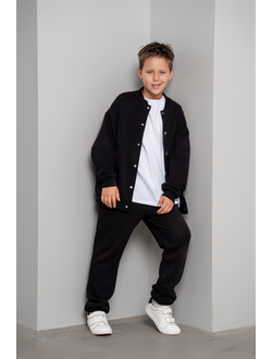 Бомбер на кнопках черный