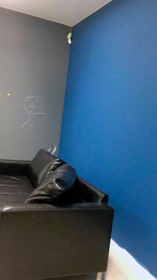 грифельная стена в юридической компании