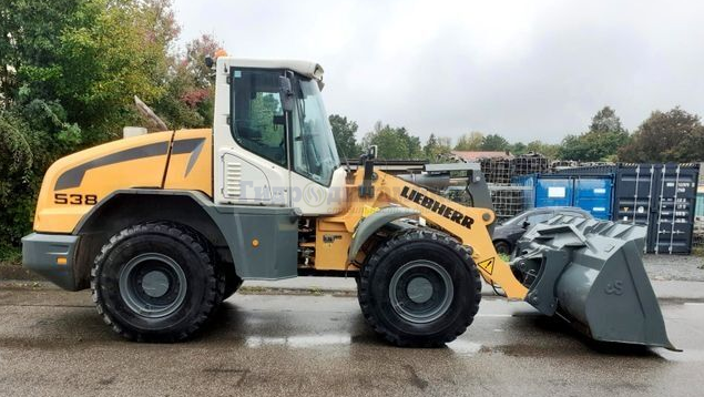 Погрузчик Liebherr L538 с набором уплотнений