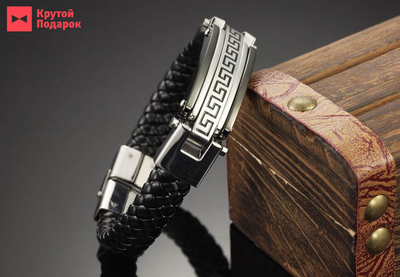 Кожаный мужской браслет со вставкой «Nikias in Black»