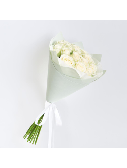 19 белых роз