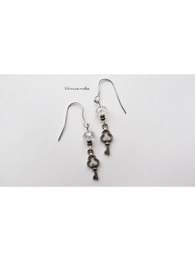 Серьги "Ключики от сновидений" с хрустальными бусинами