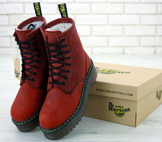 Dr. Martens Jodan красные (с мехом)