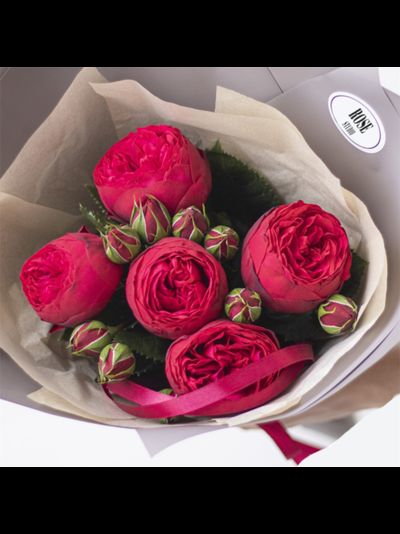 Букет из 5 пионовидных роз