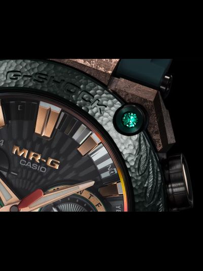 Часы Casio G-Shock MRG-B2000KT-3A