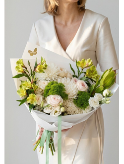 Букет цветов на 8 марта № 744