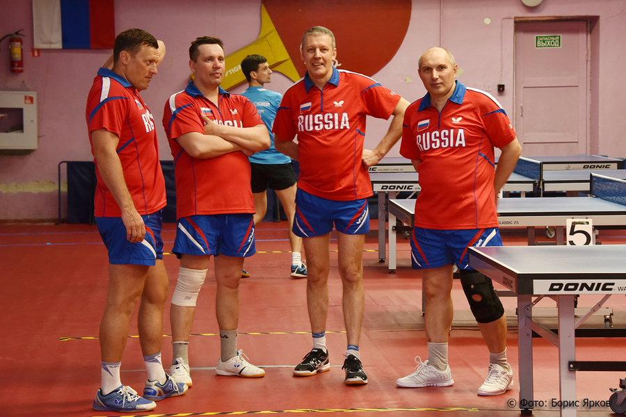 пинг-понг екатеринбург. теннисная спарта. пингвин клуб екатеринбург. настольный теннис угмк екатеринбург уор. настольный теннис екатеринбург пингвин.