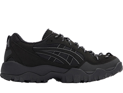 Asics Gel-Pickax Triple Black