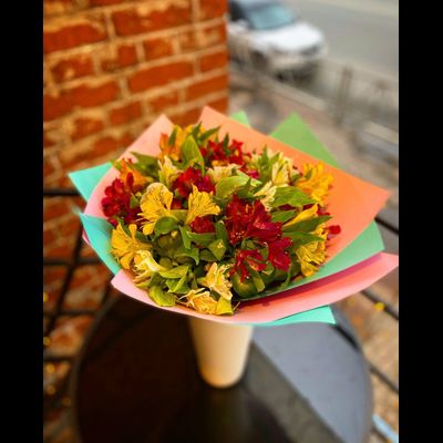 Букет из альстромерии микс 21 шт.