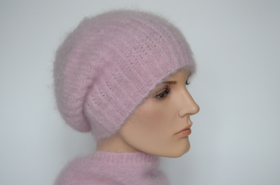 Розовый мохеровый берет для женщин Италия