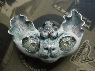 "Сомнус, Гипнотический Кот" необычная брошь по мотивам творчества Тима Бёртона