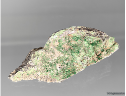 Уваровит (разн. гранат). Казахстан. 88*35*30мм