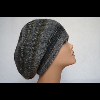 Женский берет серого цвета зимний с пайетками Vizio Италия 5192