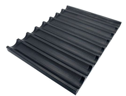 Противень ТЕХЛЕН алюминиевый перф. 600х400мм с антиприг. Покрытием