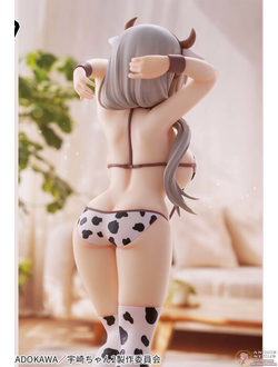 Фигурка Цуки Удзаки (Tsuki Uzaki Ushi-gara Mizugi Ver.)