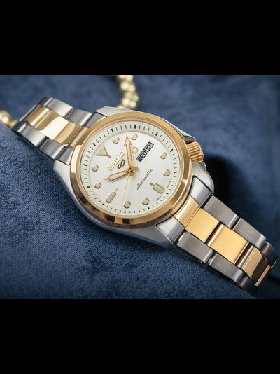 Наручные часы Seiko SRE004K1