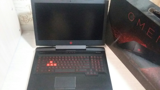 HP Omen 17-AN018UR ( 17.3 FHD IPS i7-7700HQ GTX1050 8Гб 1Тб 128SSD)