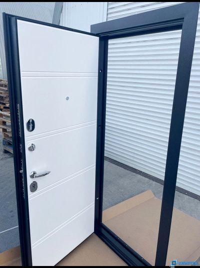 Феррони 9 см Серебро Эмалит белый