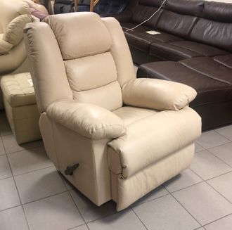 НОВОЕ КРЕСЛО  РЕКЛАЙНЕР MERLIN. Finland, натуральная кожа. Глайдер (можно качаться и вращаться).