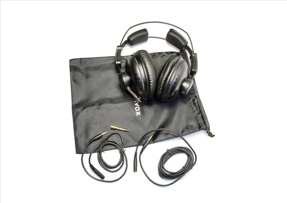 картинка с комплектом Axelvox HD272