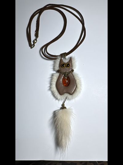 подвеска с янтарем