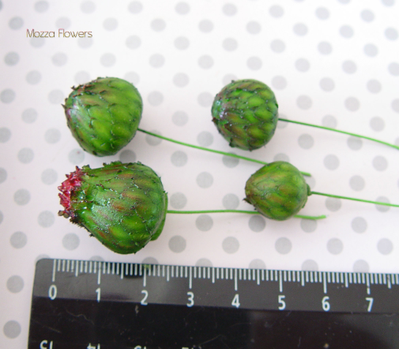 "Бутоны - чашелистики василька" силиконовый молд