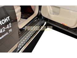 Пороги с накладным листом Папа Тюнинг d53 для Nissan Pathfinder 2015-