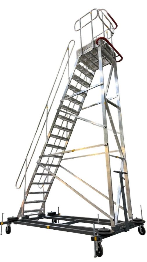 Стремянка СПА-А со съемным ограждением 