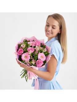 Розовый букет