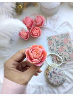 Тюльпан Лея