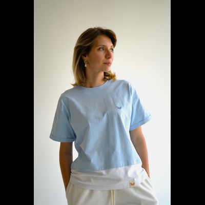 ЖЕНСКАЯ ФУТБОЛКА ГОЛУБАЯ "ВОЗДУШНАЯ"