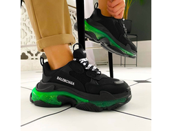 Кроссовки Balenciaga Triple S черные с зеленым в Новосибирске