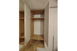 Шкаф распашной