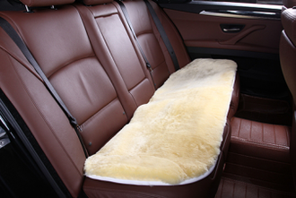 Накидка только на заднее сиденье автомобиля